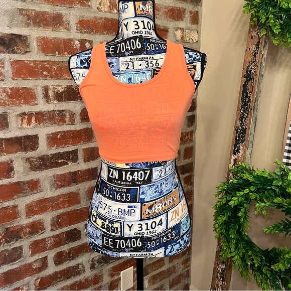 Zenana Outfitters Tops - Zenana Outfitters Cropped Tank